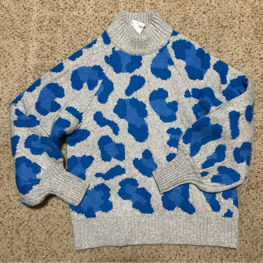 H&M Gray and Blue Leopard Print Sweater